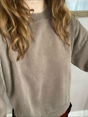 Gap NWT soft stone brown sweatshirt size small